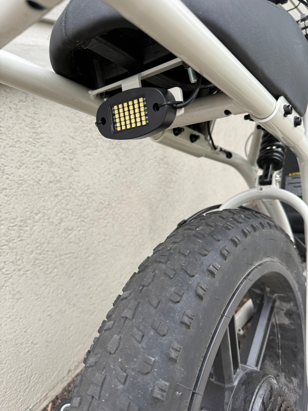 TST R002 ROCKLIGHT